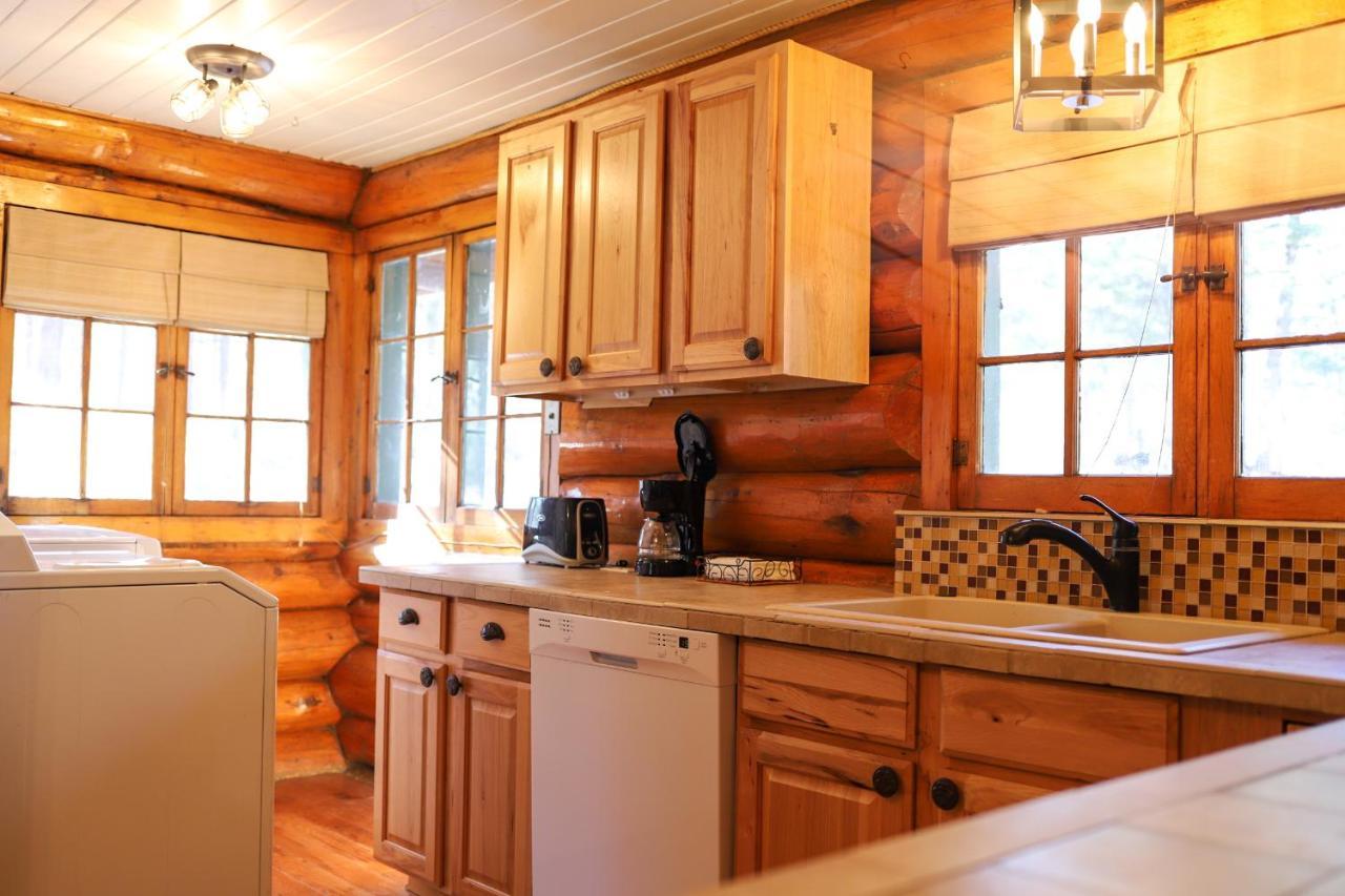 Historic Log Cabin #14 At Horse Creek Resort ラピッドシティ エクステリア 写真